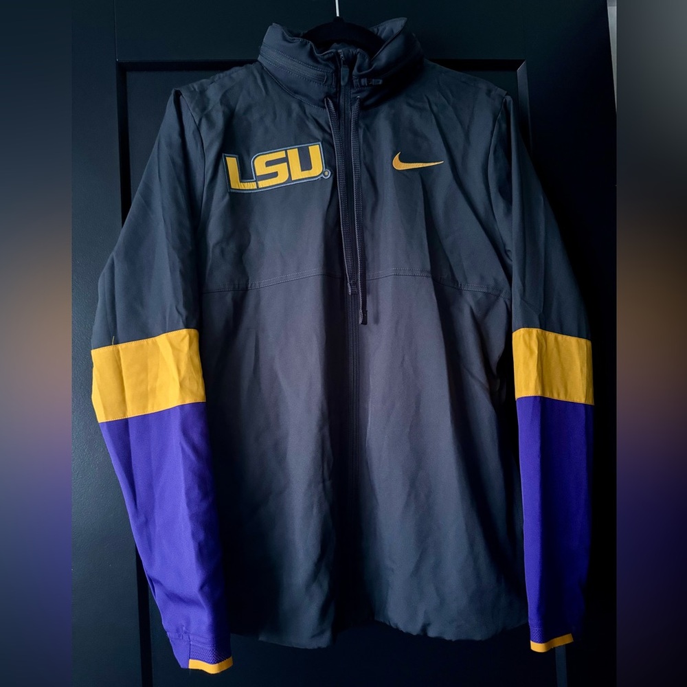 Nikes LSU Tiger’s Mens Dri-Fit NCAA Jacket